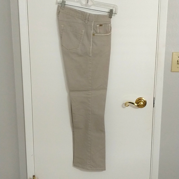 Diane gillam Pants - NWOT Diane Gilliam dg2 pants size 8 petite